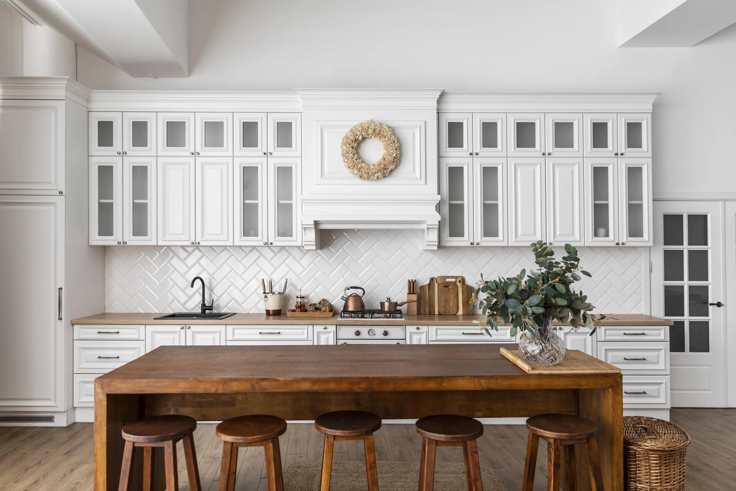 Bright kitchen maintained with regular home cleaning